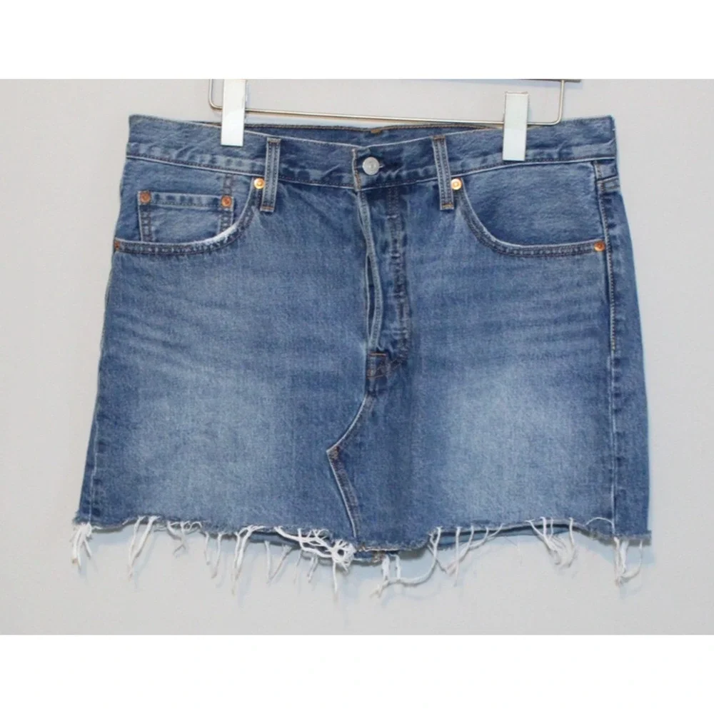 Levi's Deconstructed Button Fly Denim Cut Off Jean Skirt Blue Women's 32 H11823 - Picture 15 of 16